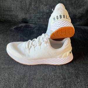 Men’s workout shoes